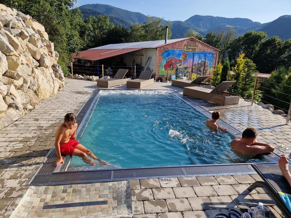 Swimming pool, Swimming pool
