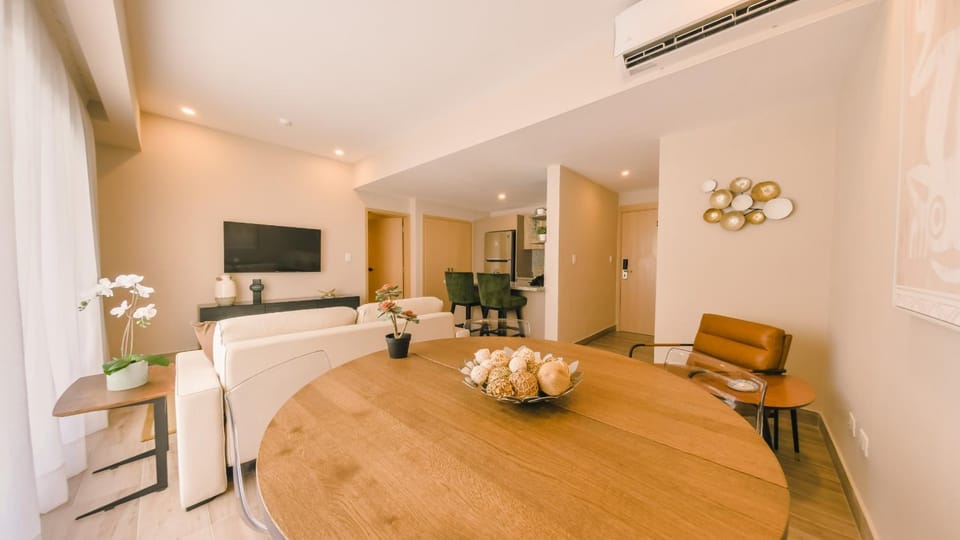 Fully Serviced Apartment at Regatta Living II - 703 Apartment in Santo Domingo