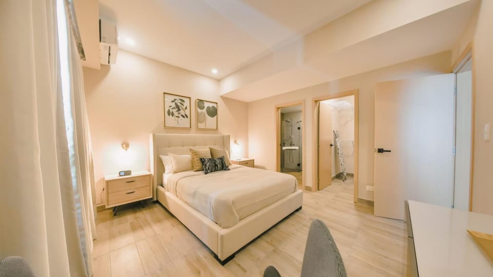 Fully Serviced Apartment at Regatta Living II - 703 Apartment in Santo Domingo