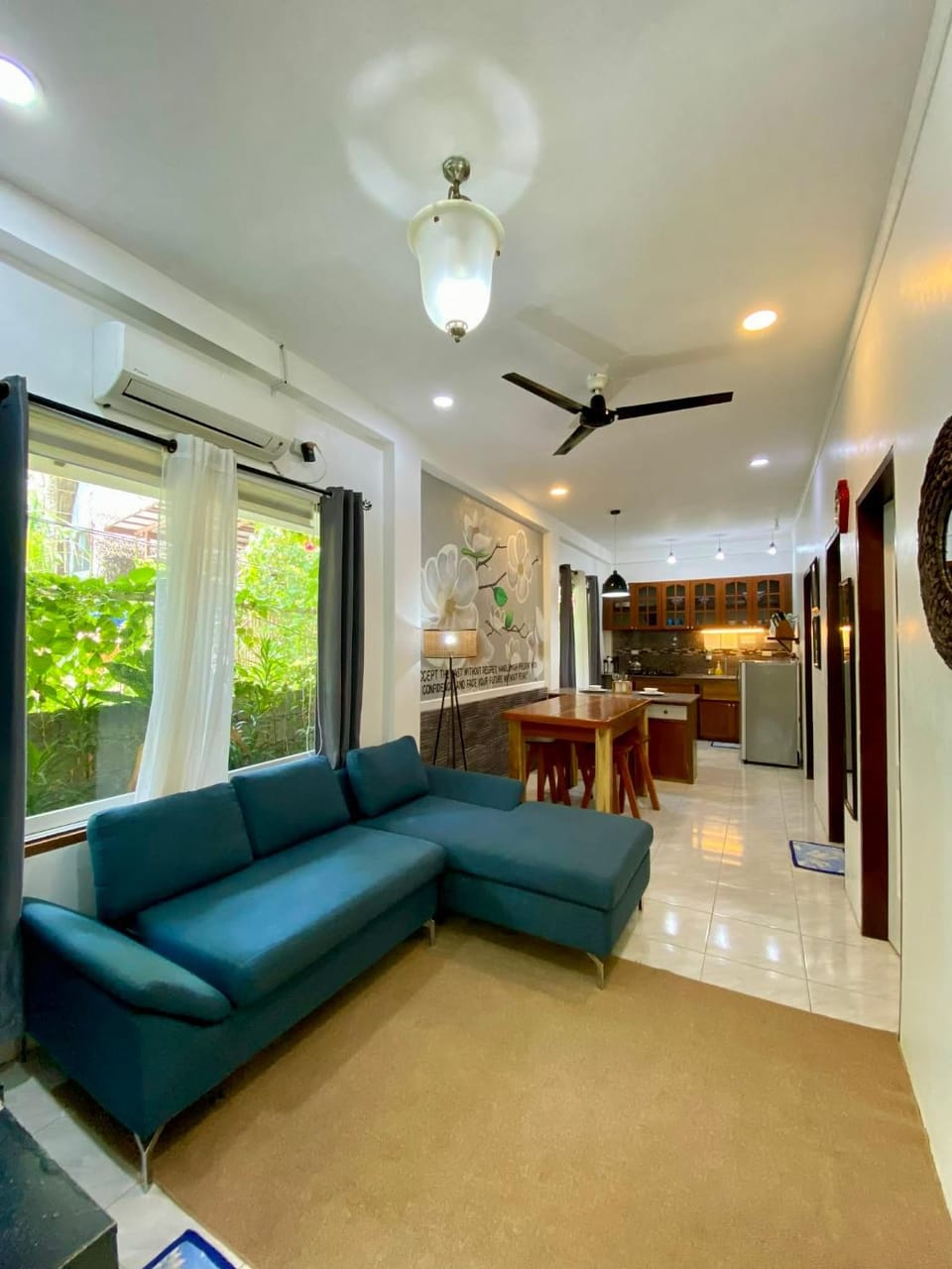 TV and multimedia, Living room, Dining area