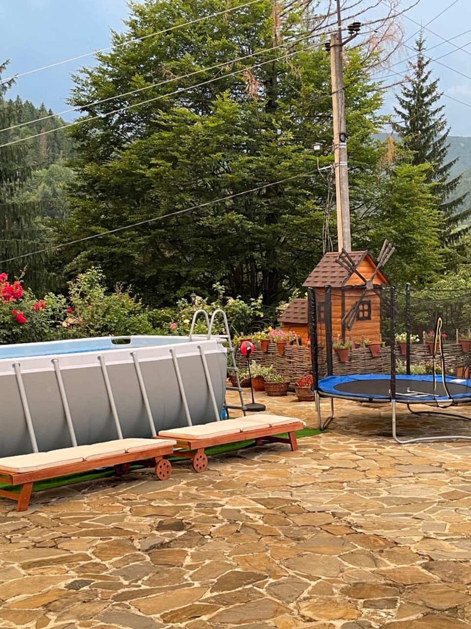 Swimming pool