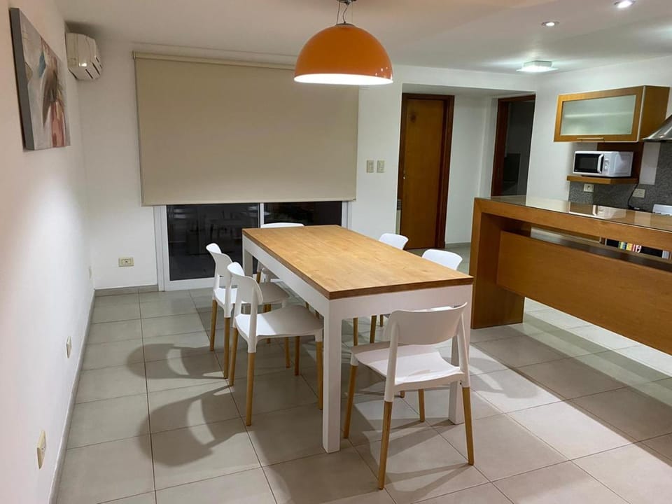 Departamento Amplio y moderno en el centro de la Ciudad CASARENT House in Buenos Aires Province