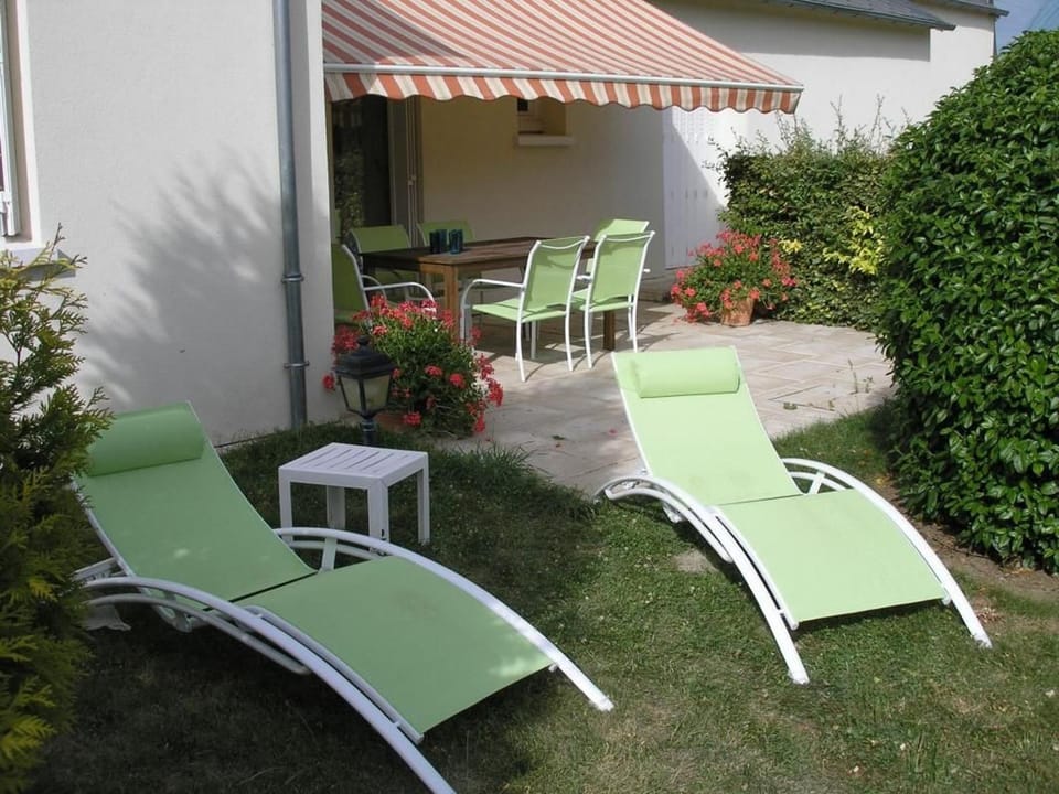 Gîte chaleureux en pleine campagne avec cour privée, vélos, ping-pong et à 1h de Paris - FR-1-590-22 House in Centre-Val de Loire