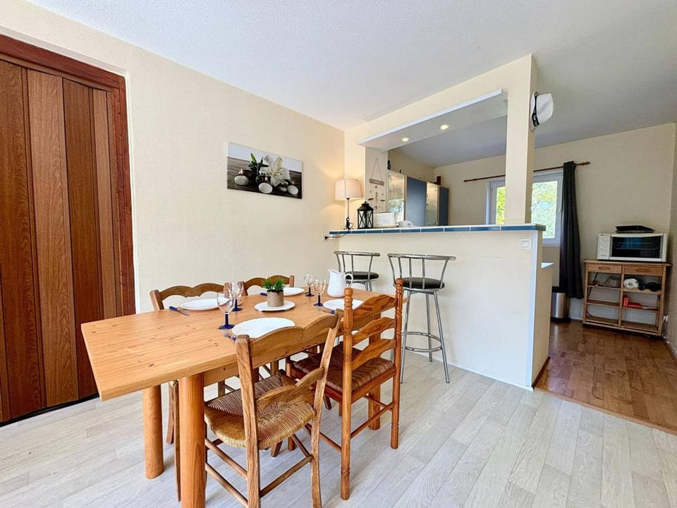 Appartement T2 + Cabine à Carnac, Proche Plages, Balcon, Parking, 4 Pers. - FR-1-377-51 Cabin in Carnac