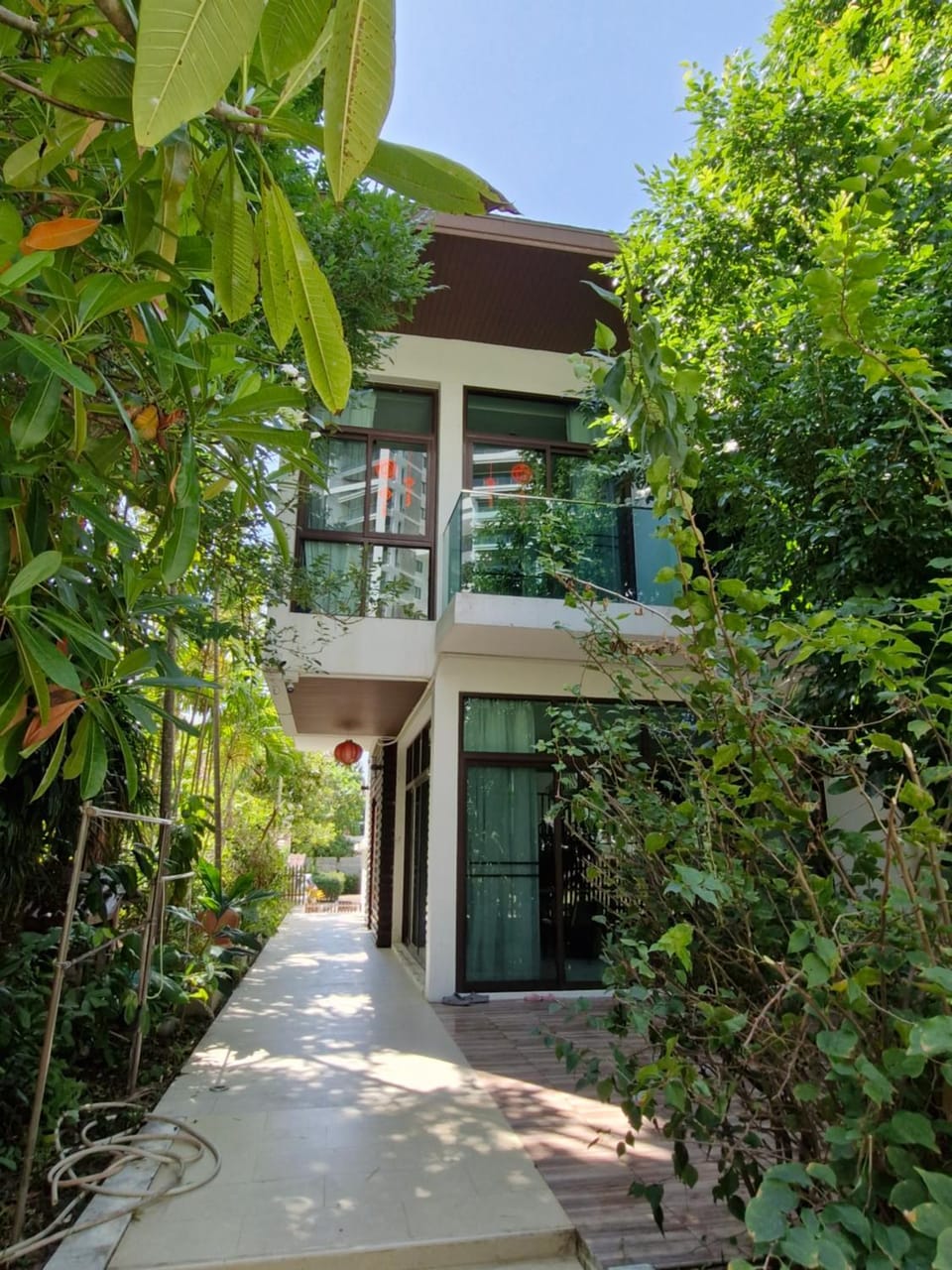 Palmeraiebeach Resort Rayong ปาล์มมาลี บีช รีสอร์ท ระยอง 罗勇棕榈树海滩酒店 Resort in Chon Buri Changwat