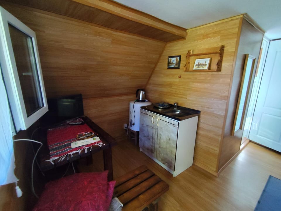 Casa La Andrei Bed and Breakfast in Romania