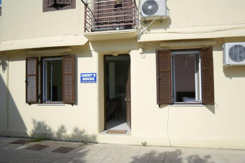Jimmy's House Apartment in Lefkada