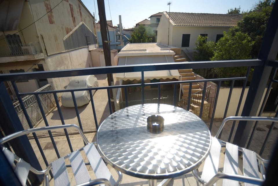 Jimmy’s Studios Apartment in Lefkada