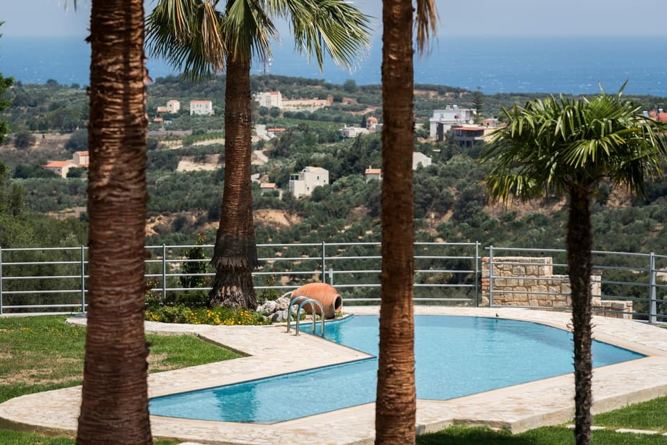 Day, Garden, On site, Garden view, Pool view, Swimming pool