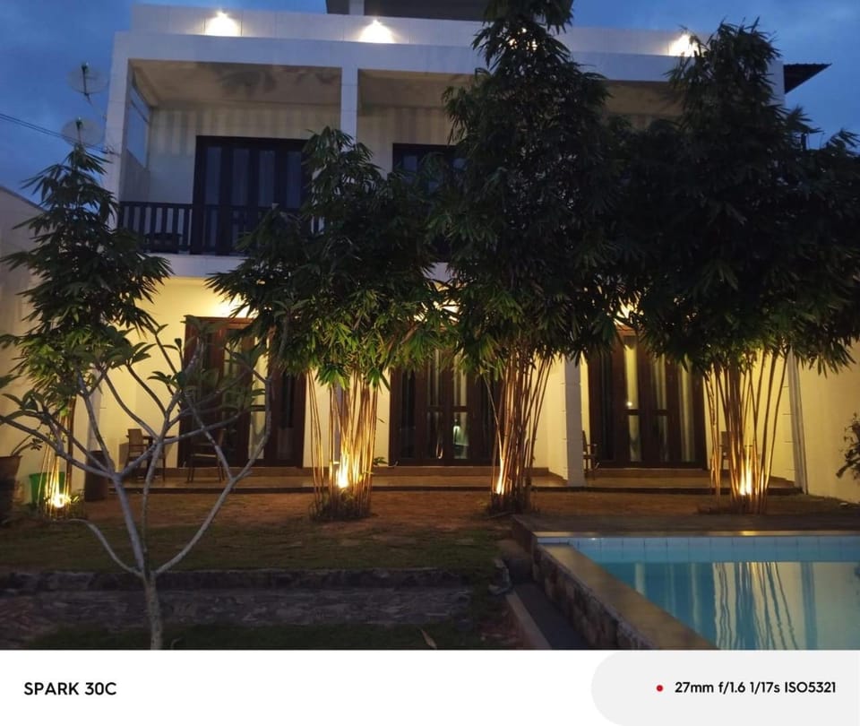 KITHULA Boutique Hotel Bed and Breakfast in Hikkaduwa