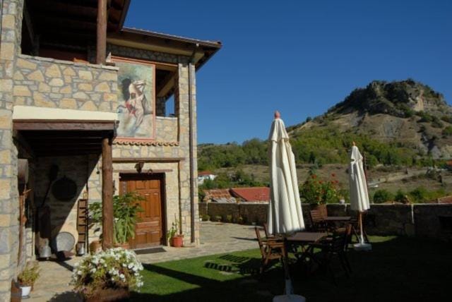 Facade/entrance, Garden