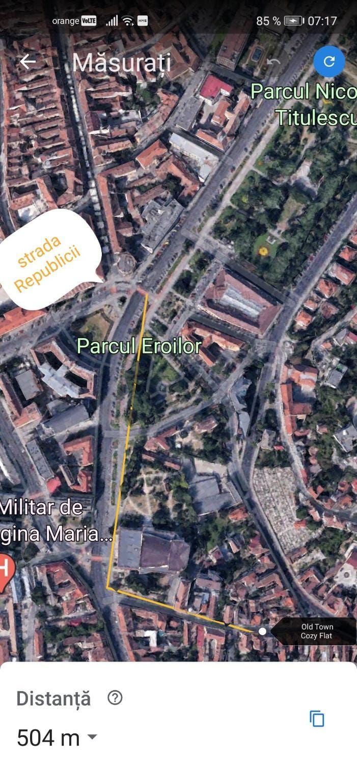 Nearby landmark, Neighbourhood