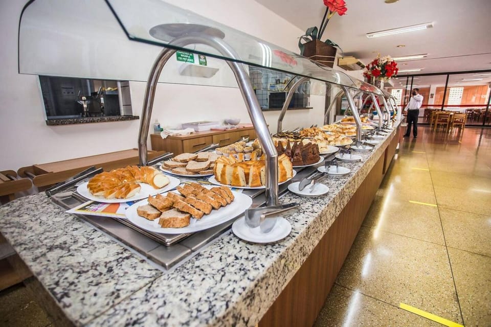 Restaurant/places to eat, Breakfast, Buffet breakfast