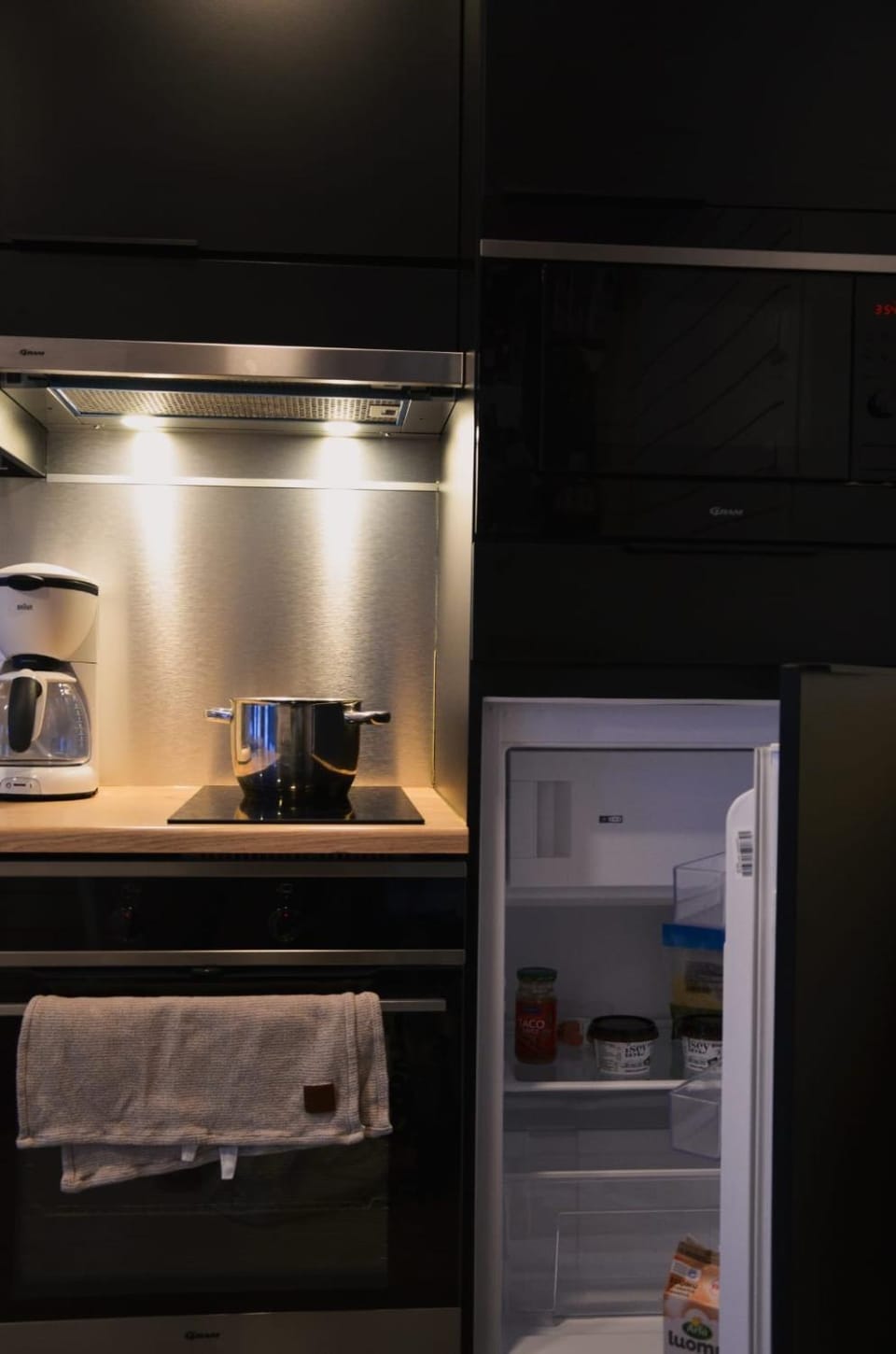Kitchen or kitchenette, stove