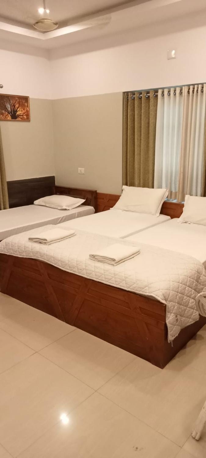 SAPPHIRE INN Hotel in Kochi