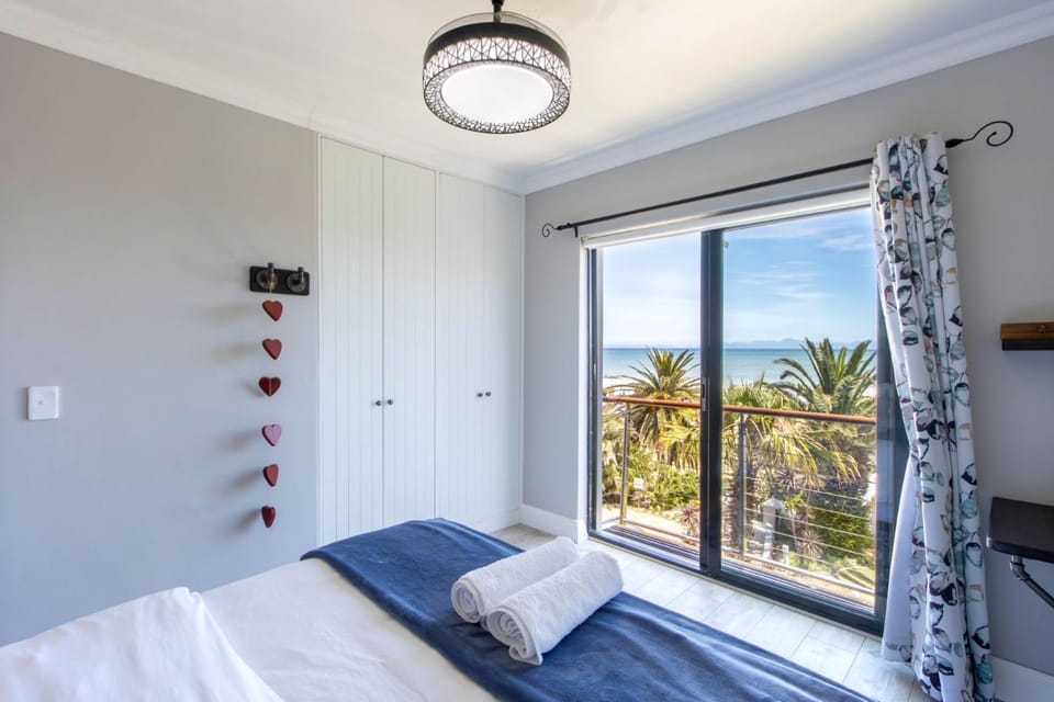 Apartment18Lifestyle Gordons Bay Beachfront Apartment in Cape Town