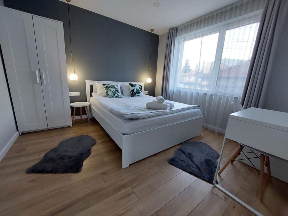 Bed, Photo of the whole room, Bedroom, towels, wardrobe