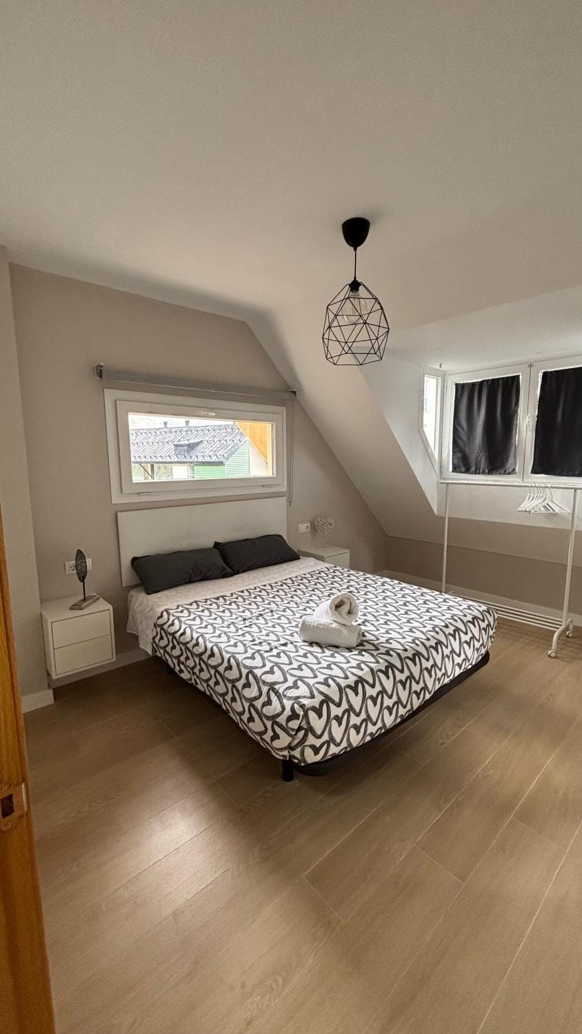 HOUSE TUVESA PREMIUM 1 DORMITORIO WIFI Y PARKING GRATiS Apartment in Sierra Nevada