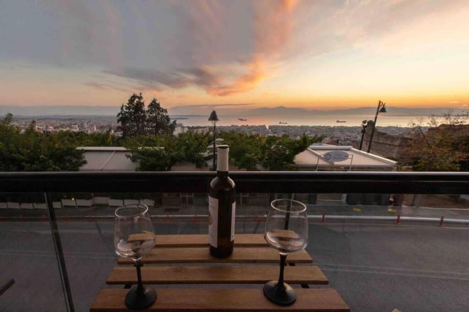 View and the city Apartment in Thessaloniki