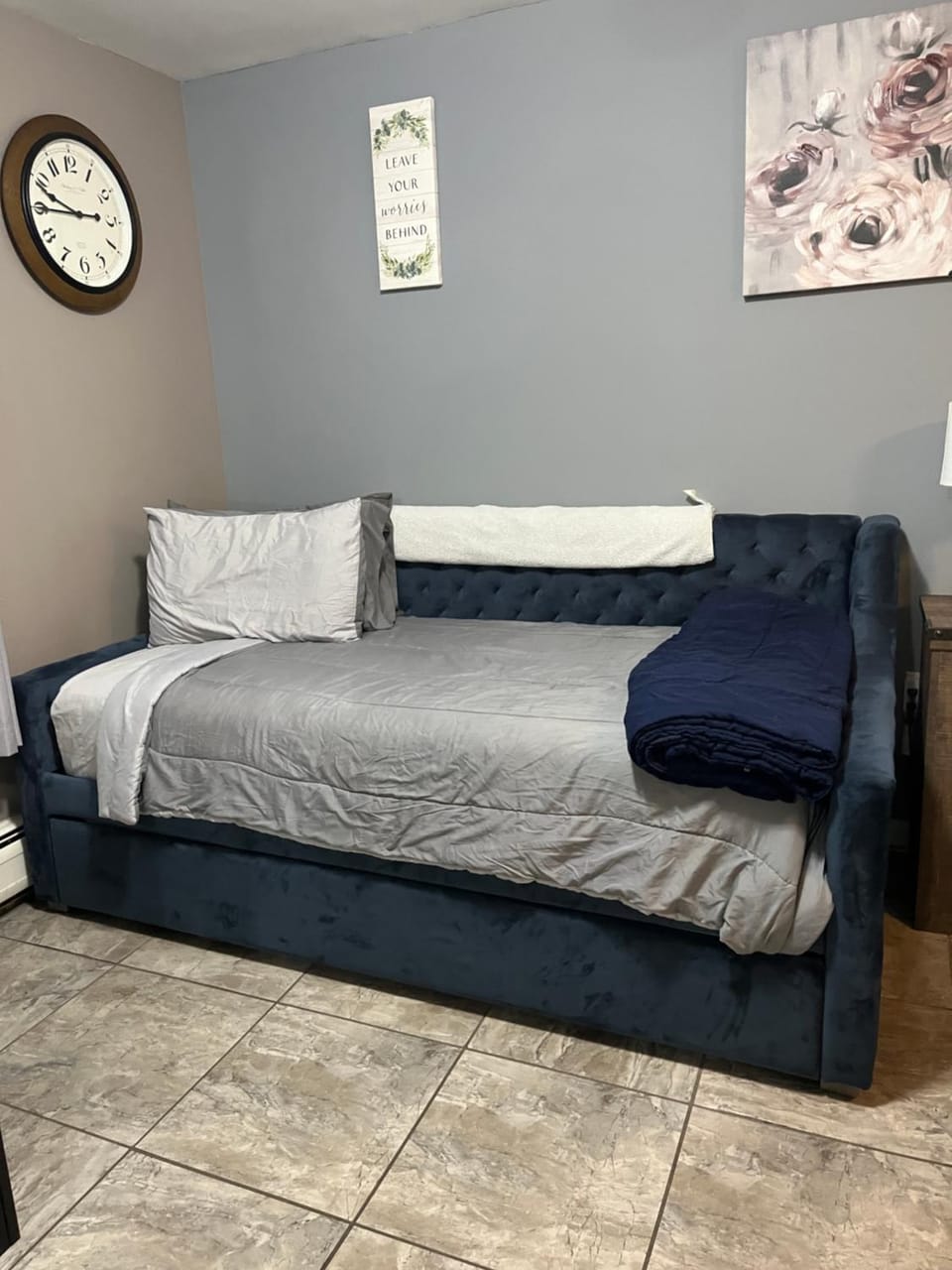 Just Like Being at Home- Newly Renovated Unit Apartment in Orleans