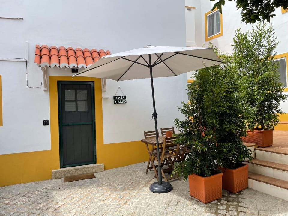 Patio, Facade/entrance
