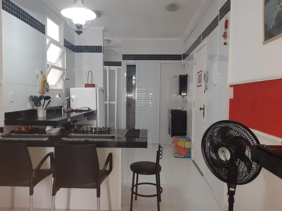 Kitnet em Guarujá - Pitangueiras (sem garagem) Apartment in State of São Paulo