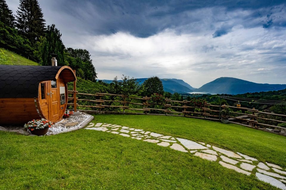 Garden, Sauna