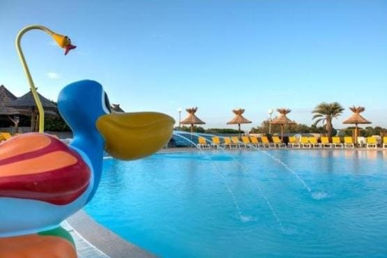 Swimming pool, Swimming pool