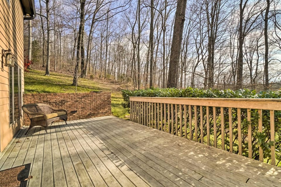 Hot Tub Haven! Family Getaway in Nashville Area House in Tennessee