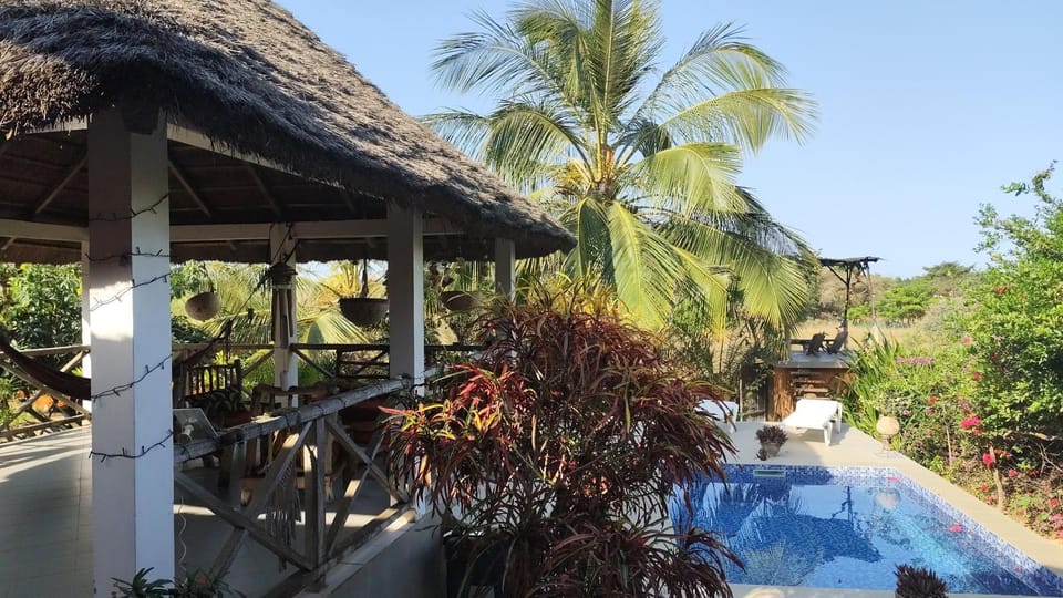 AKINE TI KASSO piscine Bed and Breakfast in Senegal