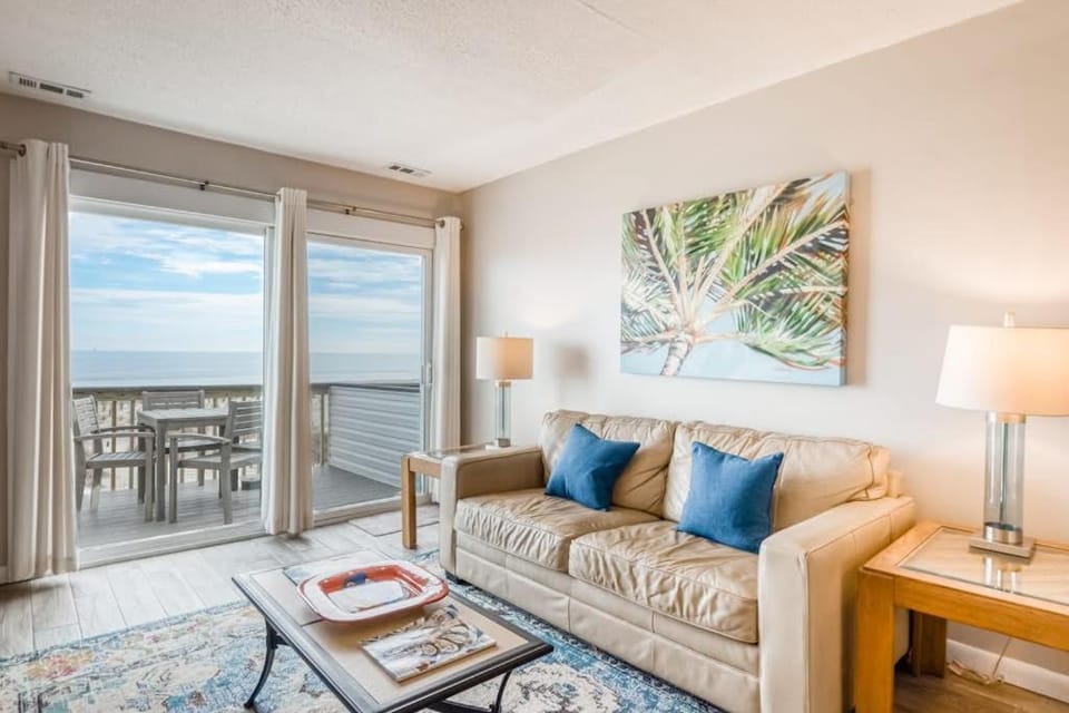 Tybee Lights Apartment in Tybee Island