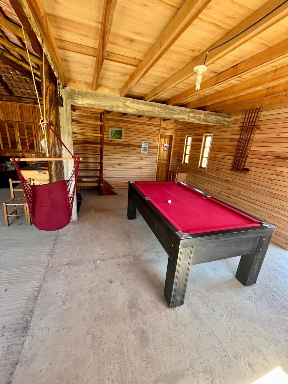 Billiard, Game Room