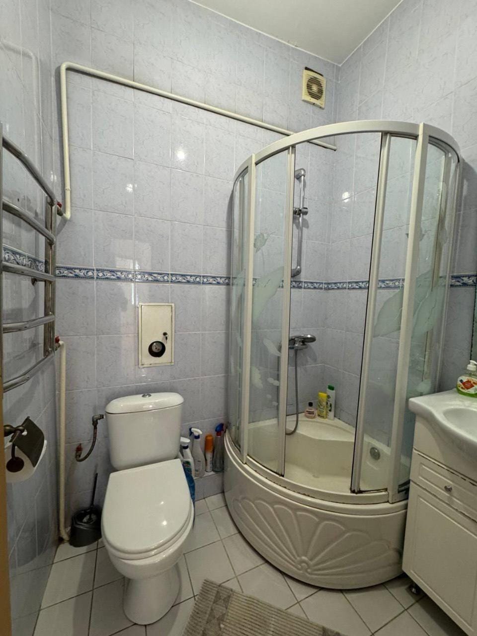 82-Avenue Apartment Apartment in Ukraine