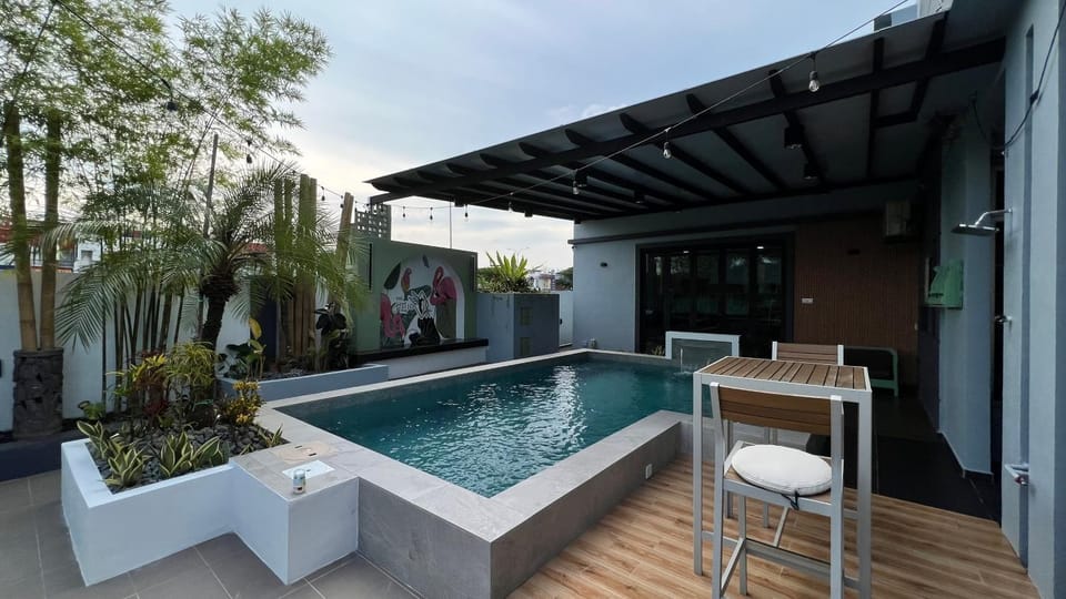 Patio, Pool view, Swimming pool