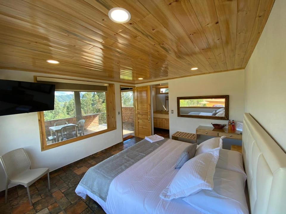 Bed, Photo of the whole room, Decorative detail, Bedroom