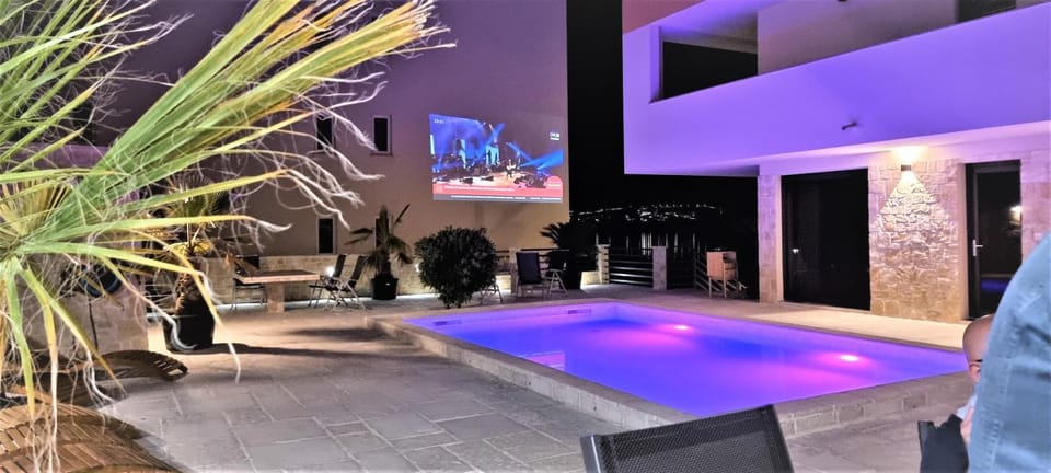 Property building, Patio, Swimming pool