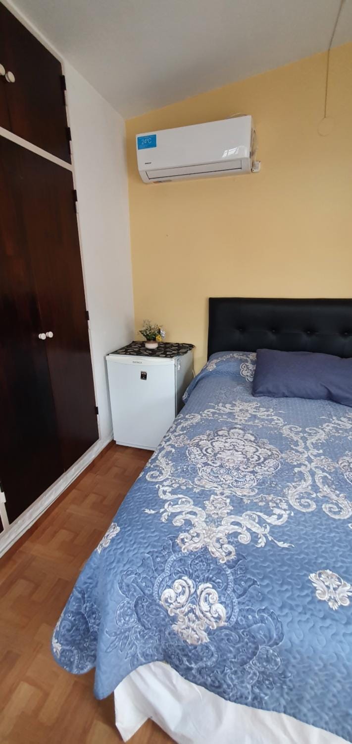 Bed, Bedroom, air conditioner