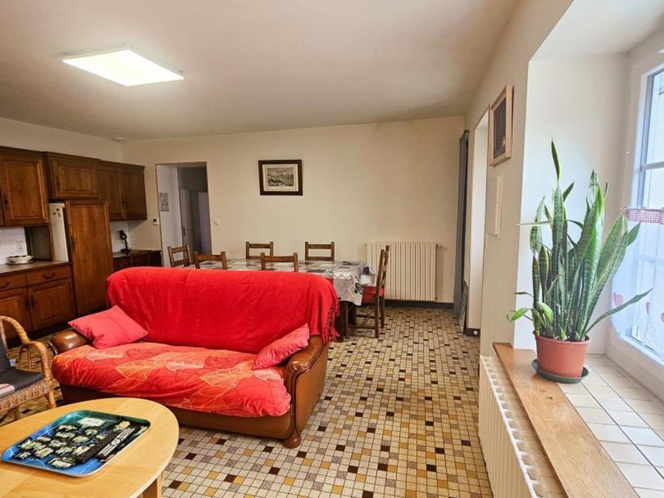 Gîte charmant près de la Loire avec WiFi et animaux admis - FR-1-381-503 House in Centre-Val de Loire