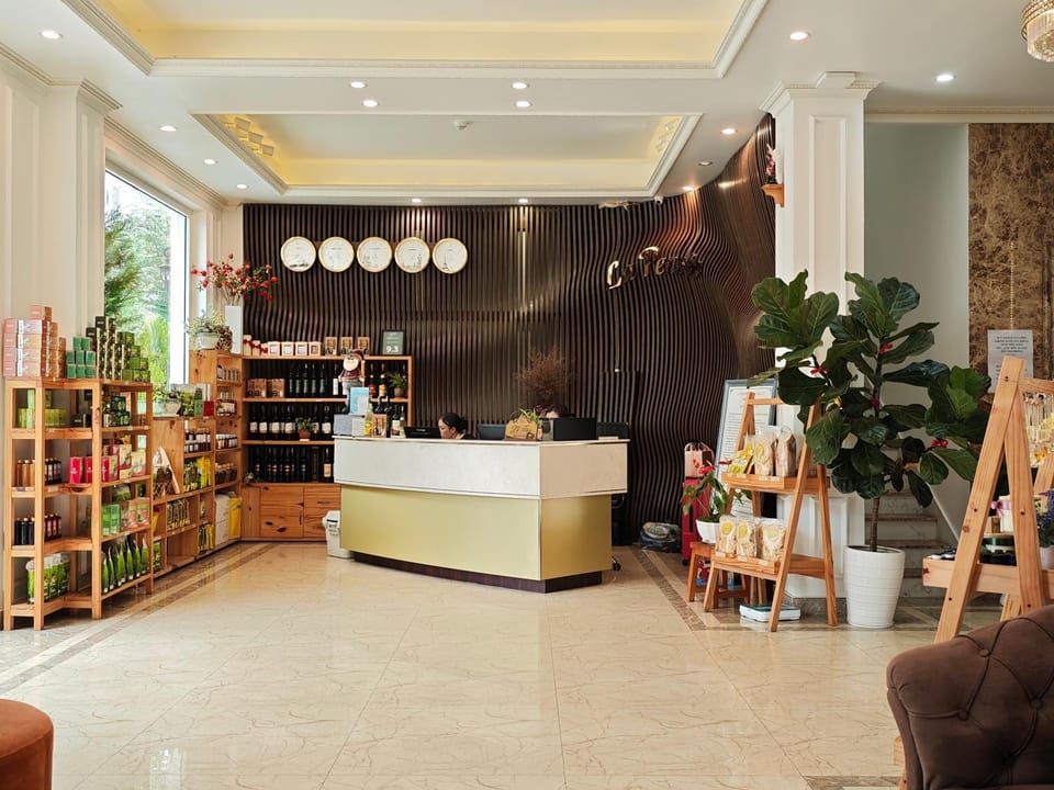 La Pense'e Hotel - Dalat Hotel in Dalat