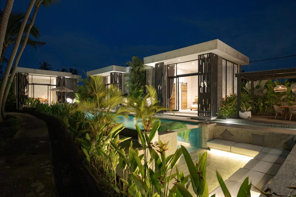 Property building, Pool view, Swimming pool