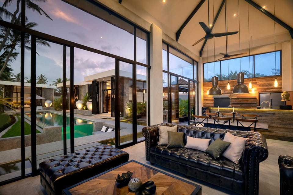 View (from property/room), Living room, Seating area, Pool view
