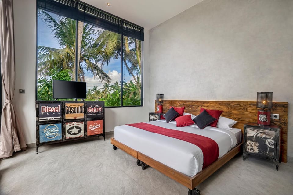 Bed, TV and multimedia, View (from property/room), Bedroom, air conditioner