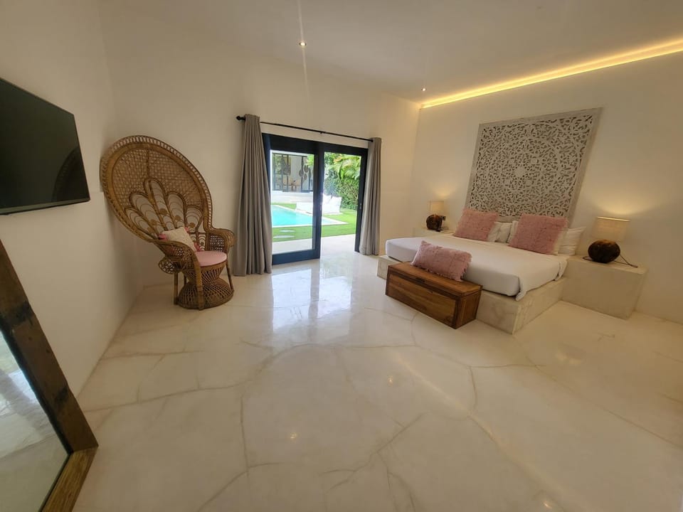 Villa Noah by Love is Simple Villa in North Kuta