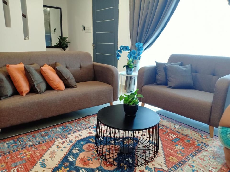 Living room, Seating area