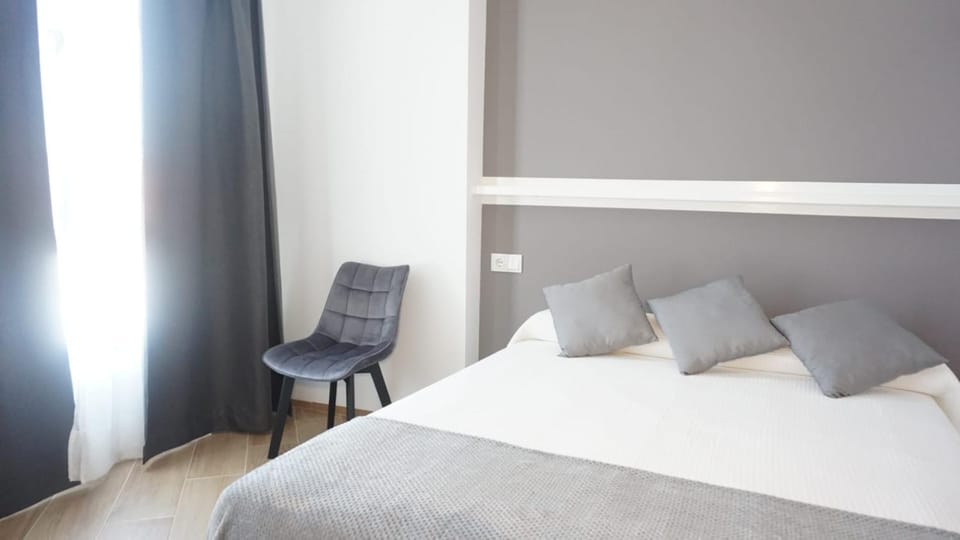 Hostal León Bed and Breakfast in Extremadura, Spain