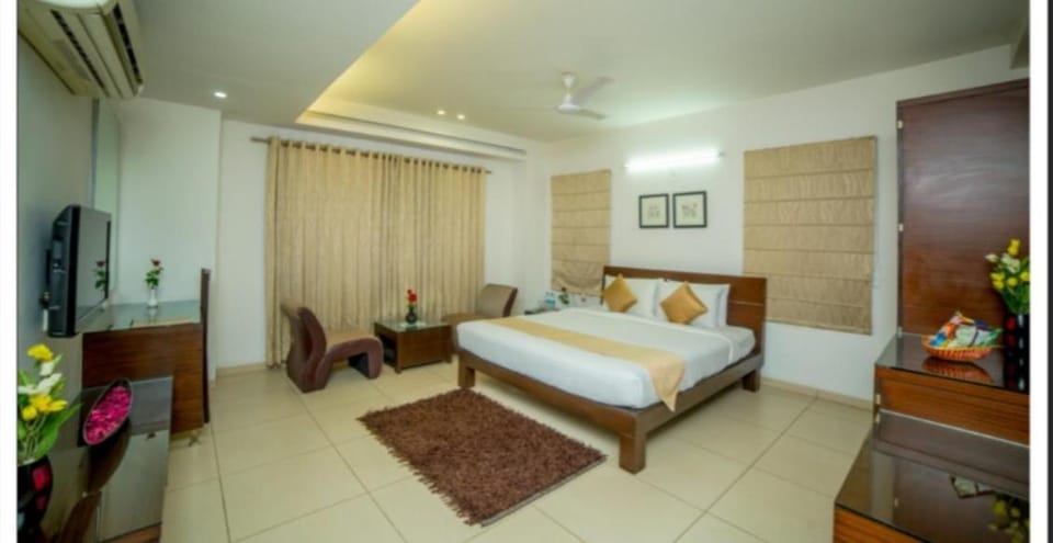 Hill View Hitech City Bed and Breakfast in Hyderabad