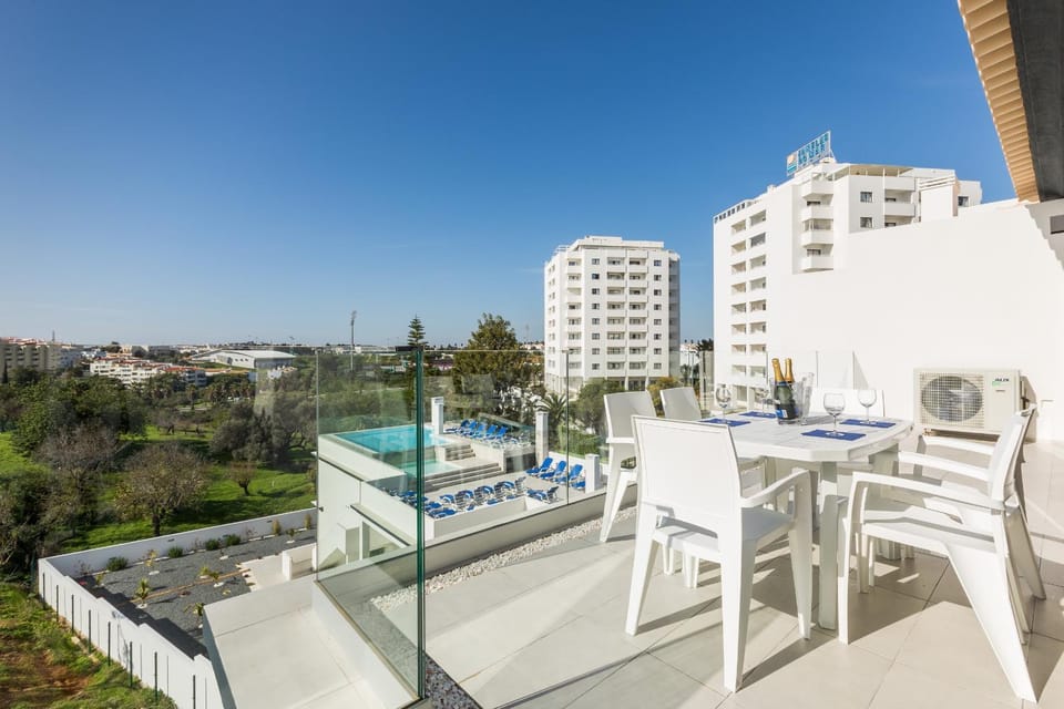 Correeira Luxury Residence Apartment in Albufeira
