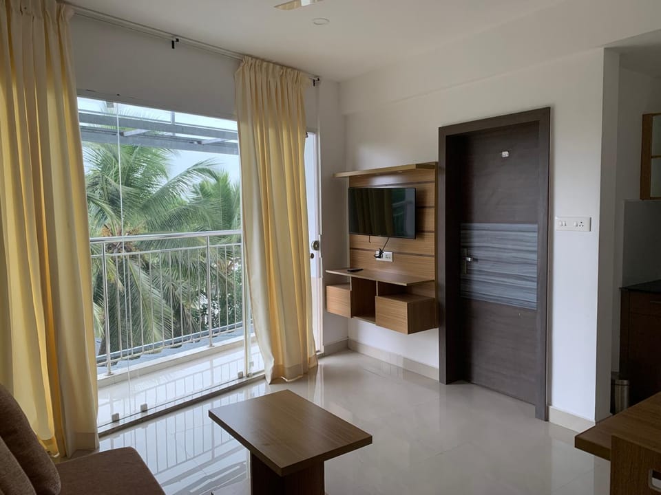 TV and multimedia, Balcony/Terrace, Living room