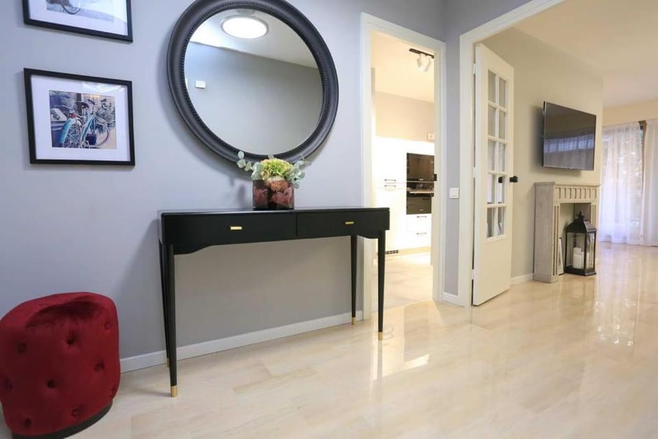 LUXE GAMBETTA - SEA VIEW Apartment in Nice