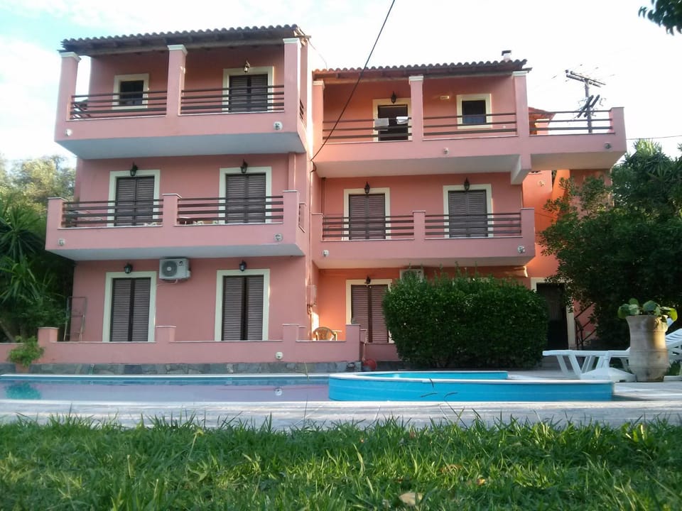 Property building, Swimming pool